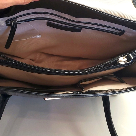 Ann Taylor Stunning Leather "Croc" Satchel - Picture 9 of 14